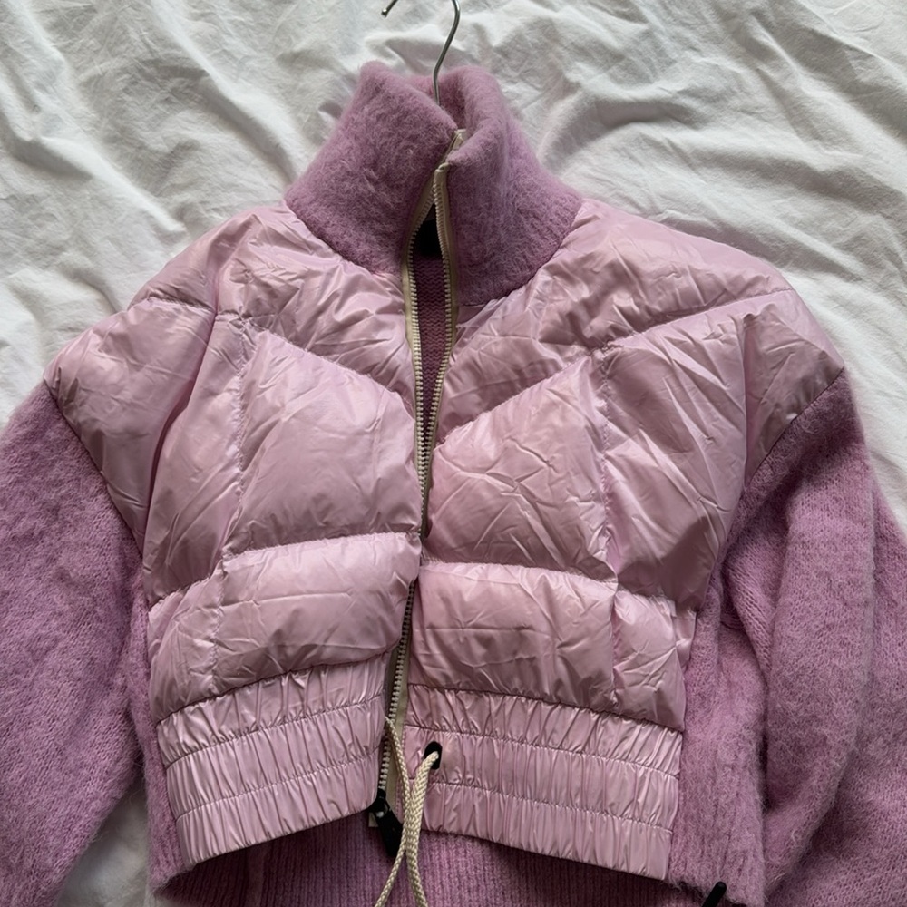 Pink Moncler sweater puffer 💕
